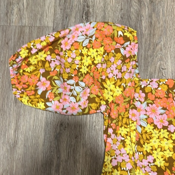 Billabong Square Neck Balloon Sleeves Ruched Back Floral Mini Dress - Picture 3 of 15